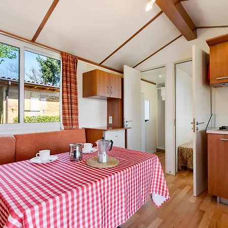 Royal * Петтенаско