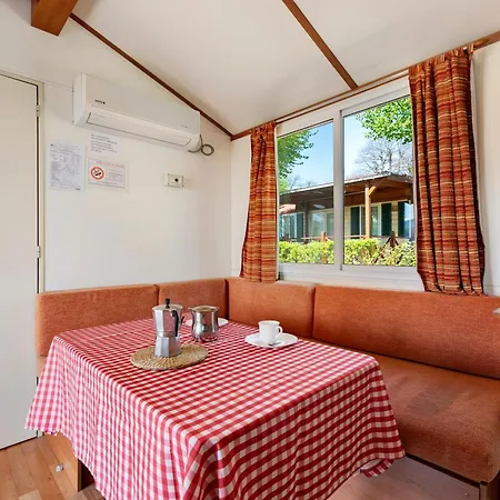 Royal Петтенаско